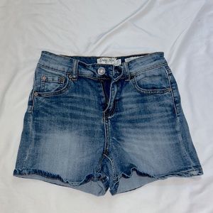 Size xs/s Indigo Rein Jean Shorts